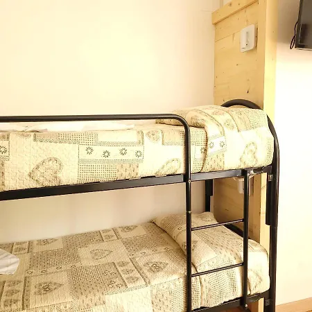 蒙特尼比尔斯小屋酒店