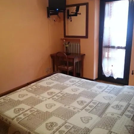 蒙特尼比尔斯小屋酒店 维纳迪奥