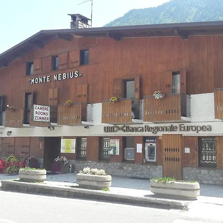 蒙特尼比尔斯小屋酒店 酒店 3*